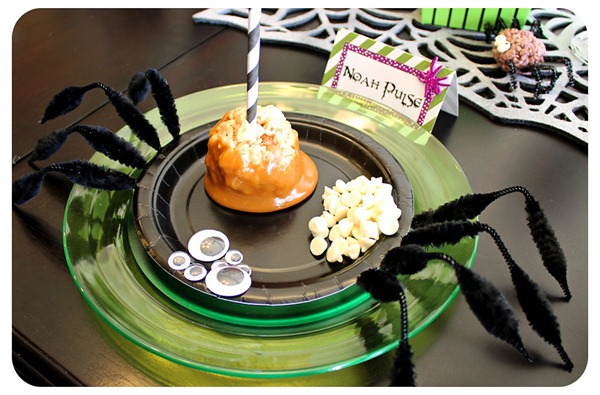 halloween table decor
