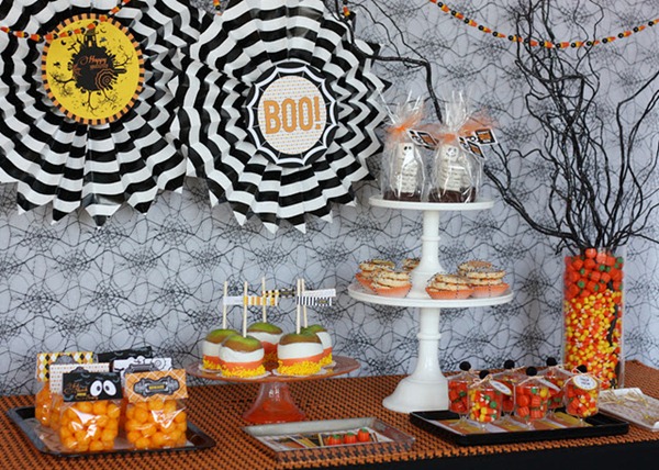 Halloween Dessert Table
