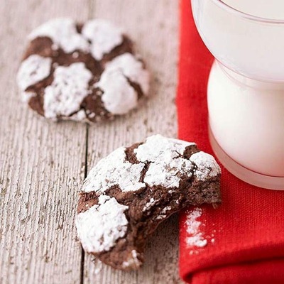 chocolate crinkle cookies at BHG