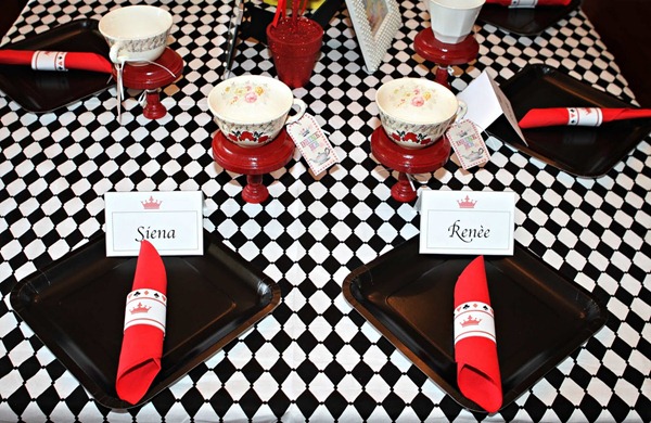 alice and wonderland party