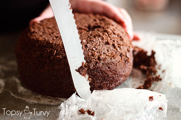 lego-head-cake-tutorial-carve-bottom